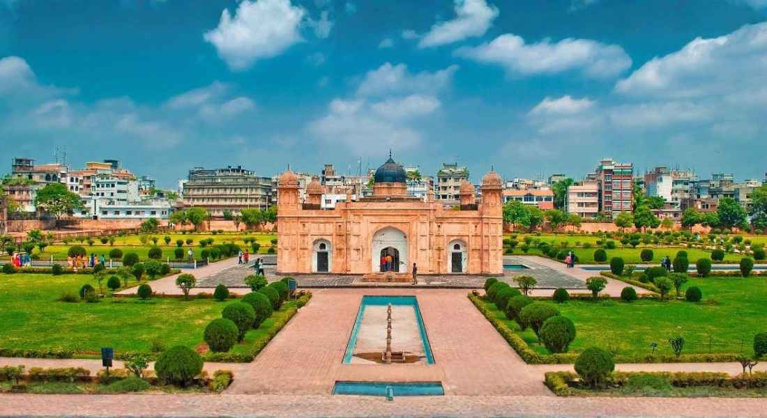 University tours Bangladesh